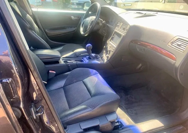 Volvo V70 cena 12900 przebieg: 250000, rok produkcji 2002 z Warszawa małe 154